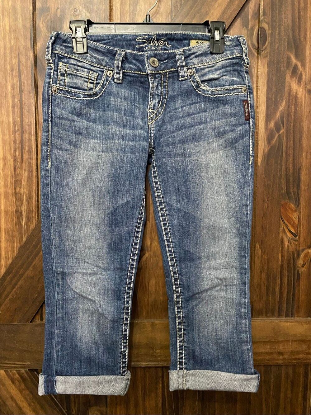 Silver AIKO Capri Mid Rise Jeans Cuffed Embroidered Women’s Size W27
